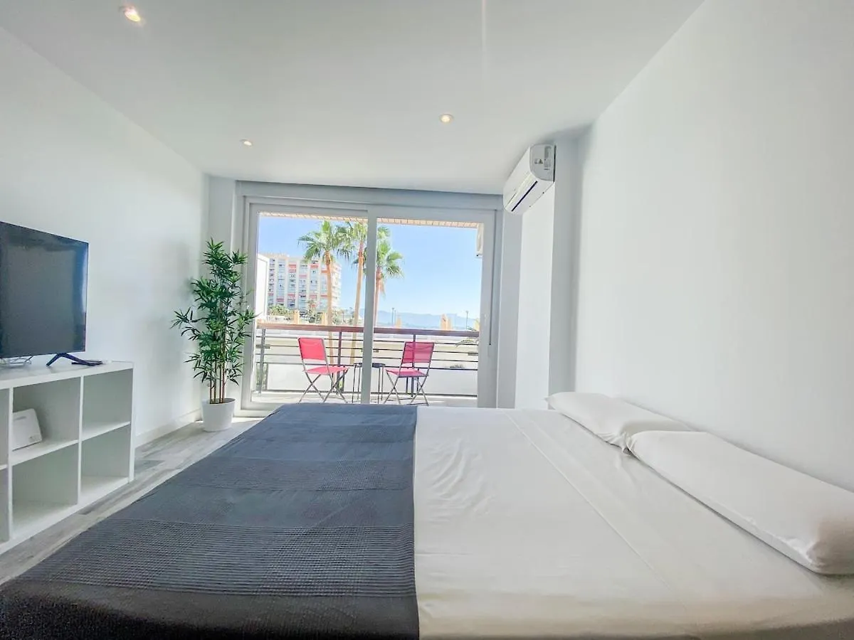 Wifi, Terraza, Piscina Y Acceso Privado A La Playa Daire Torremolinos