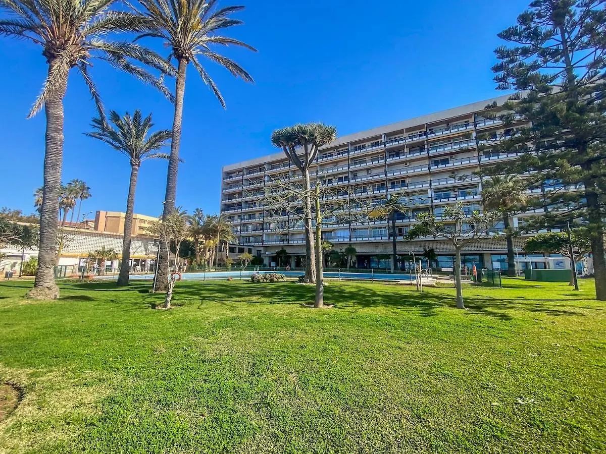 Wifi, Terraza, Piscina Y Acceso Privado A La Playa Apartment Torremolinos